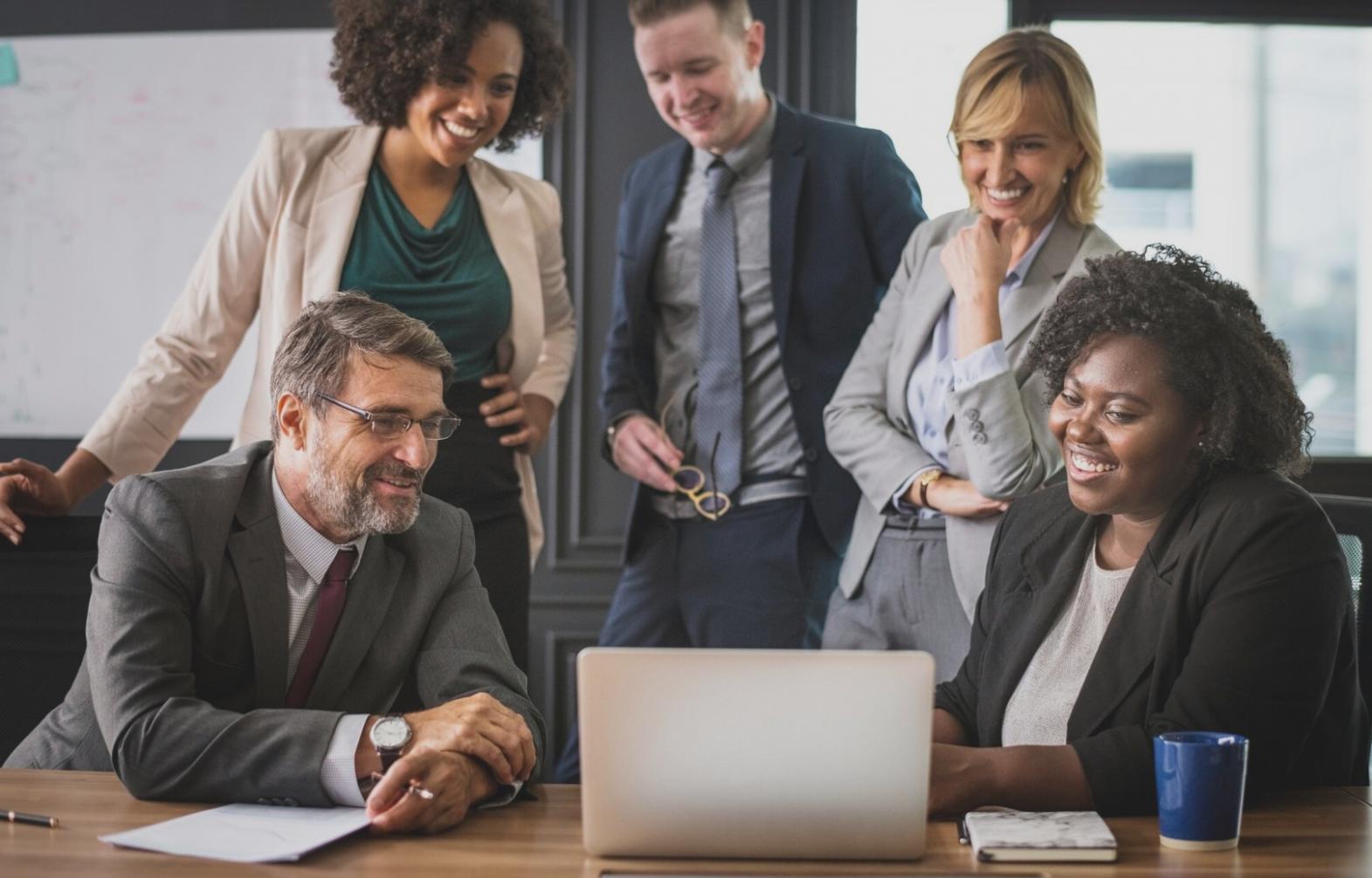 Анализ финансовых данных и разработка стратегии управления бюджетными рисками